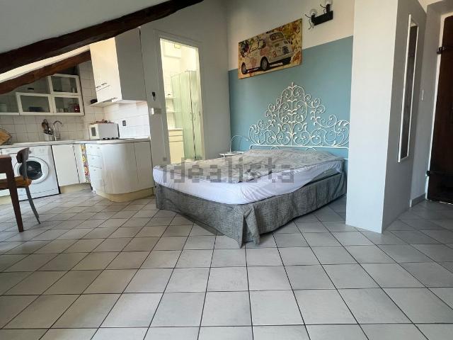 Appartamento in affitto di 46 m² in Via Accademia Albertina, 21