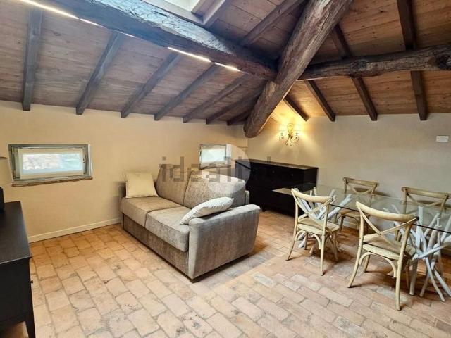 Appartamento in affitto di 46 m² in Via Roma, 3
