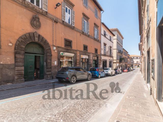 Appartamento in affitto di 485 m² in Via Camillo Benso Conte di Cavour, 73