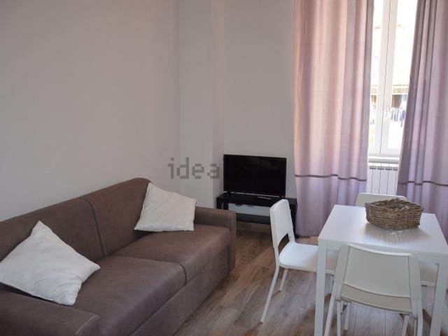Appartamento in affitto di 48 m² in Salita Trinità degli Spagnoli, 21