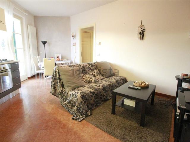 Appartamento in affitto di 48 m² in Traversa P. Via di Tiglio, 600