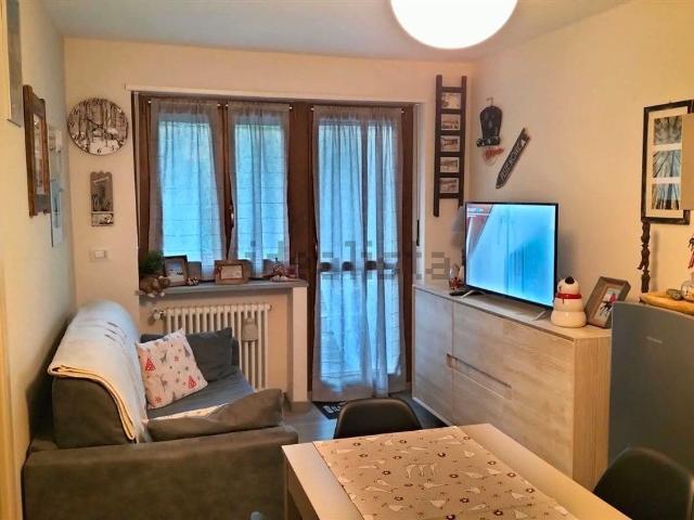 Appartamento in affitto di 48 m² in Via Baya, 9