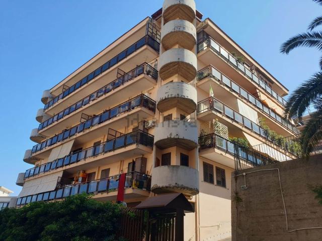 Appartamento in affitto di 48 m² in Via Gelone, 1