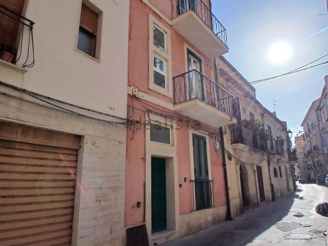 Appartamento in affitto di 49 m² in Via Serafino Privitera