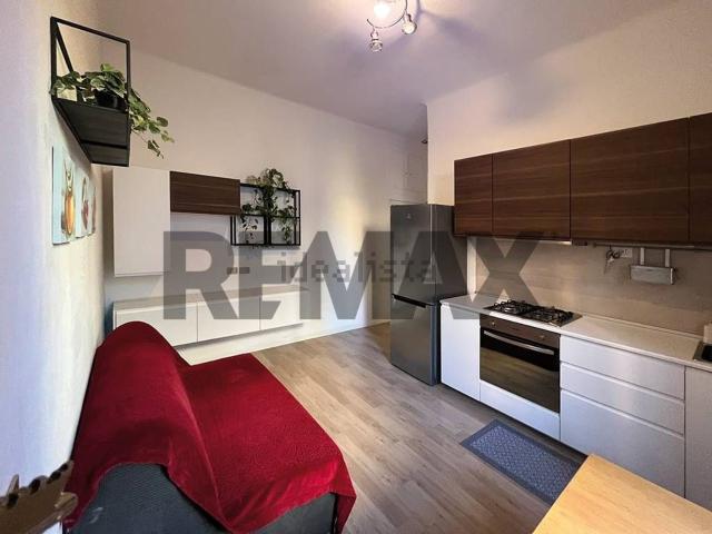 Appartamento in affitto di 49 m² in Viale Carlo Espinasse, 62