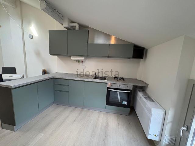 Appartamento in affitto di 53 m² in Via Castiglione, 81