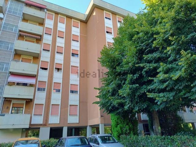 Appartamento in affitto di 53 m² in Via Gozzadini, 2