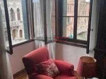 Appartamento in affitto di 500 m² in Via Madonna dell&apos Orto