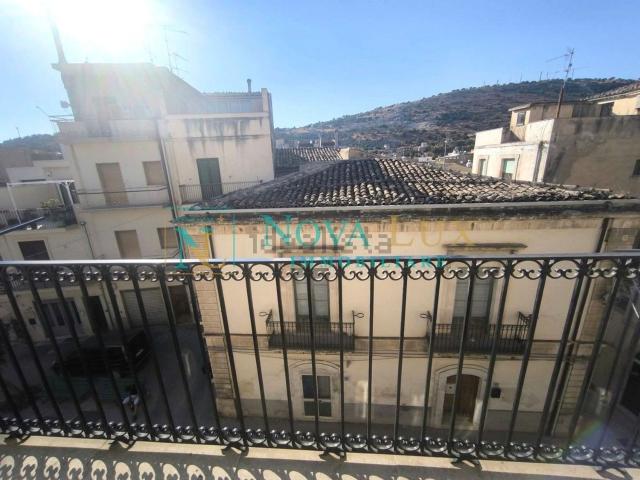 Appartamento in affitto di 50 m² in Corso Umberto I, 128