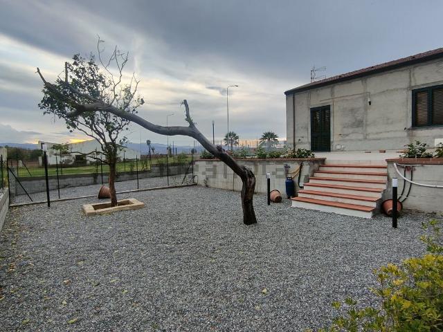 Appartamento in affitto di 50 m² in Lungomare Marchesana, 87
