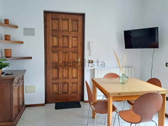 Appartamento in affitto di 50 m² in Via Terra di Rezzonico, 30