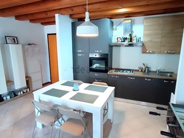 Appartamento in affitto di 50 m² in Via Angeli, 56