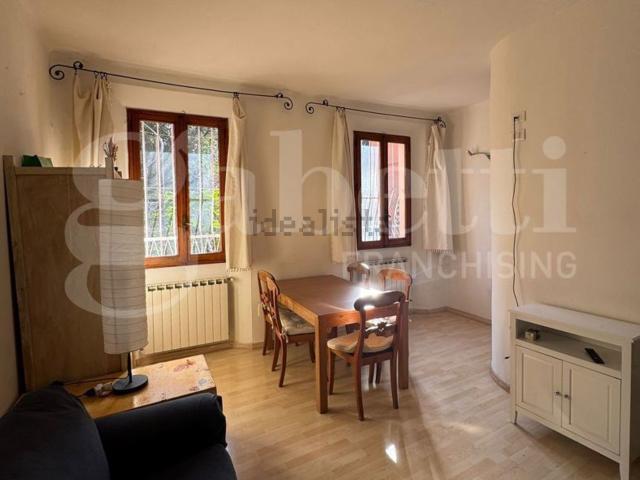 Appartamento in affitto di 50 m² in Via Castiglione, 76