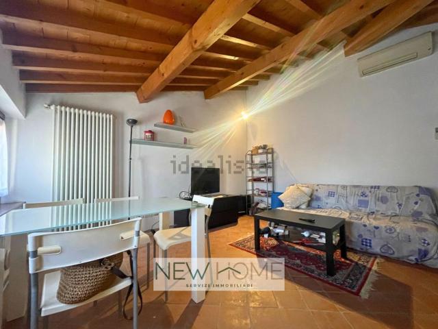Appartamento in affitto di 50 m² in Via Centro, 167