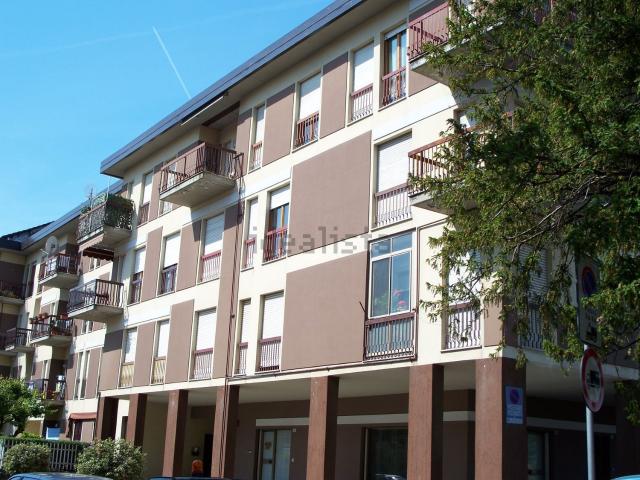 Appartamento in affitto di 50 m² in Via Don B. Dacatra, 6