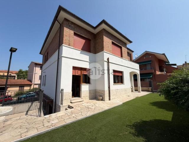 Appartamento in affitto di 50 m² in Via Giacomo Matteotti, 11
