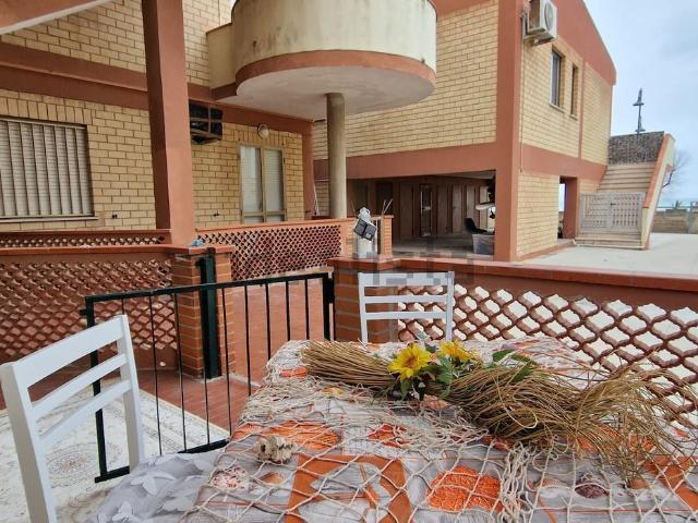 Appartamento in affitto di 50 m² in Via Lungomare, 65