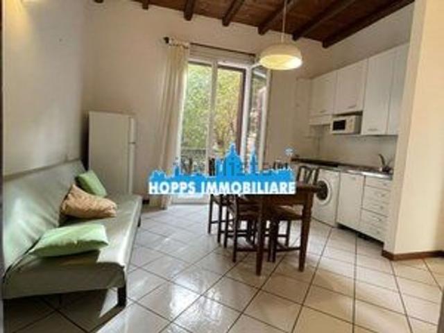 Appartamento in affitto di 50 m² in Via MAZZINI /VIA LA LUMIA