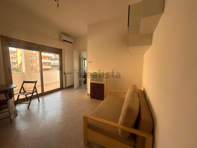 Appartamento in affitto di 50 m² in Via Olanda, 35