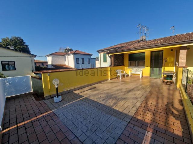 Appartamento in affitto di 50 m² in Via Pierdomenico Frattini, 82