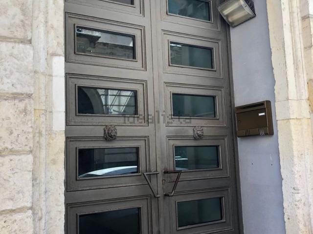 Appartamento in affitto di 50 m² in Via Politi, 12