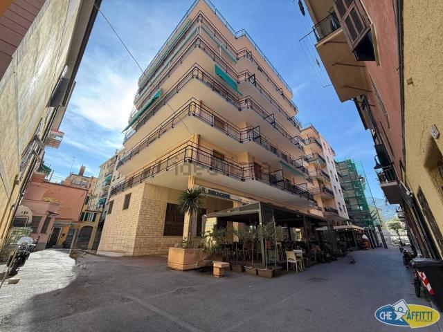 Appartamento in affitto di 50 m² in Via Simone Stella
