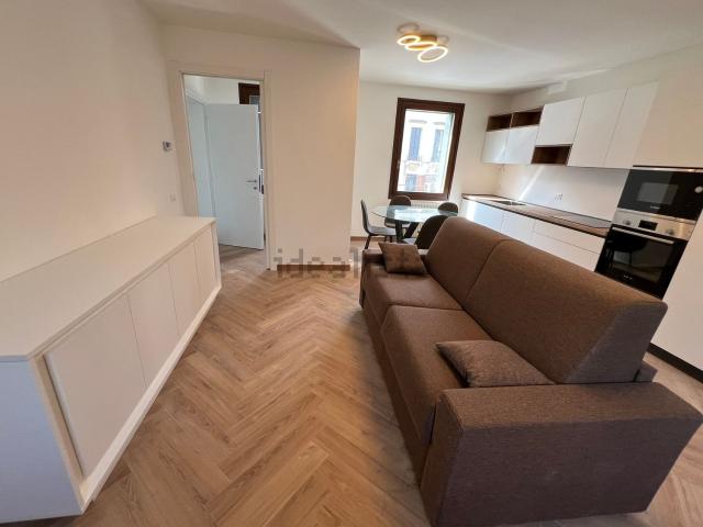 Appartamento in affitto di 50 m² in Viale 3ª Armata, 7