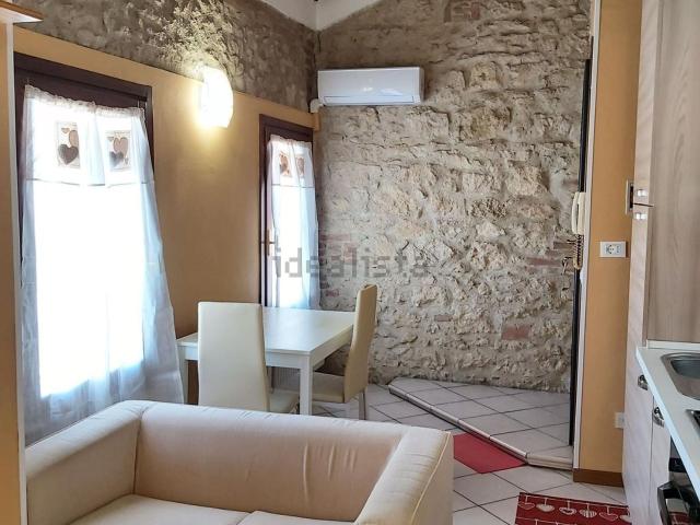 Appartamento in affitto di 50 m² in Strada Padana Verso Verona