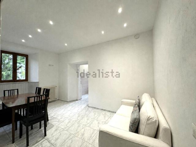 Appartamento in affitto di 52 m² in Via dei Quartini, 1
