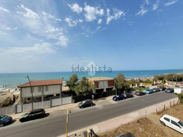 Appartamento in affitto di 57 m² in Strada Lungomare, 2775