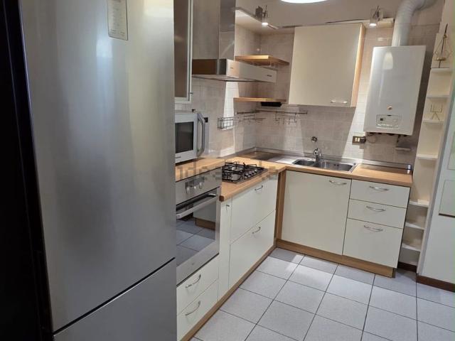 Appartamento in affitto di 57 m² in Via degli Stradelli Guelfi