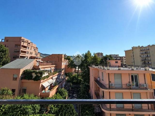 Appartamento in affitto di 54 m² in Via della Cornice, 80