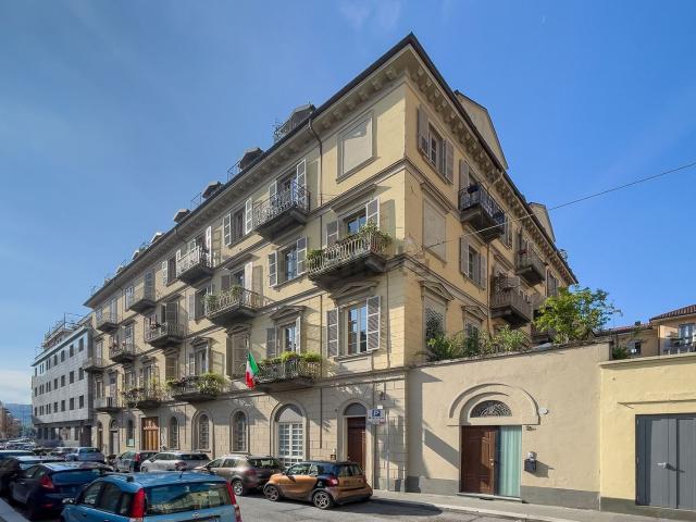 Appartamento in affitto di 54 m² in Via Giuseppe Giacosa, 4