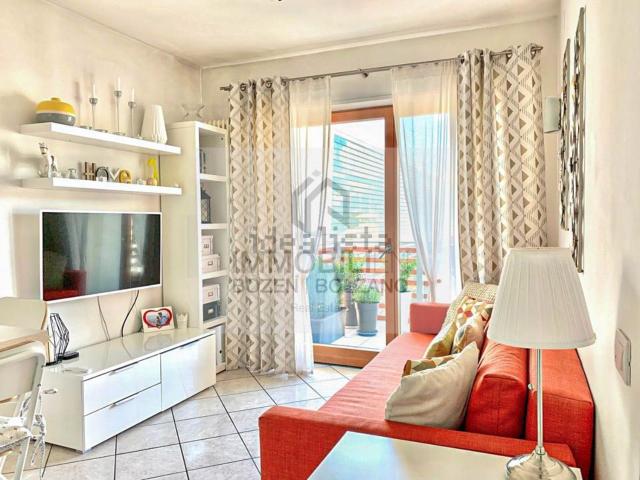 Appartamento in affitto di 55 m² in Piazza Romstraße, 3