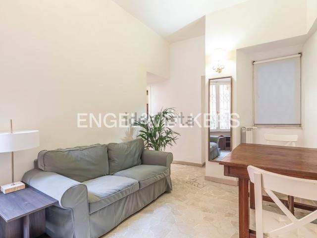 Appartamento in affitto di 55 m² in Via Ciro Menotti