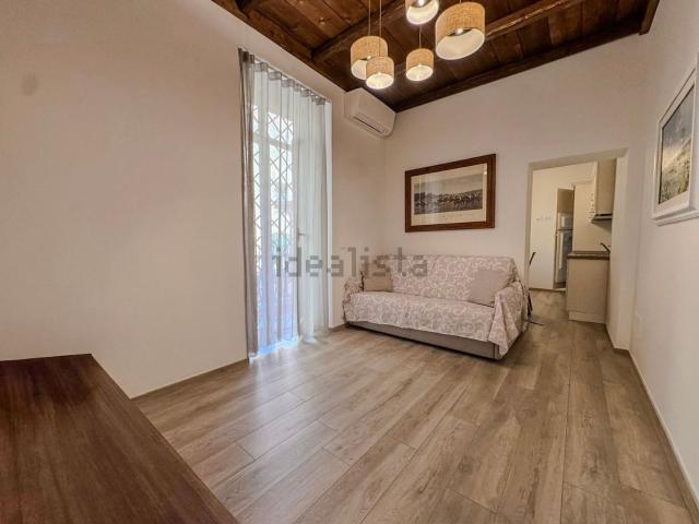 Appartamento in affitto di 55 m² in Via Frattina