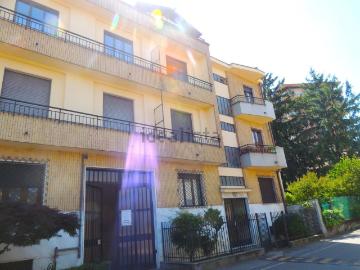 Appartamento in affitto di 55 m² in Via Generale Cantore, 8