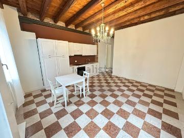 Appartamento in affitto di 55 m² in Via Roma
