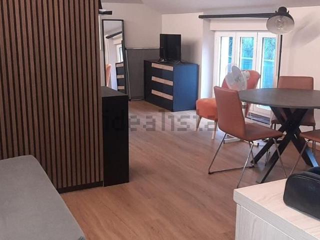 Appartamento in affitto di 56 m² in Via Ugo Foscolo