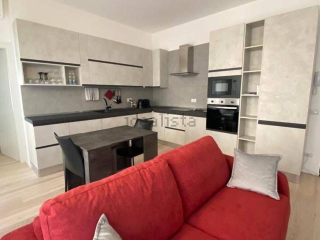 Appartamento in affitto di 56 m² in Via Archimede, 57