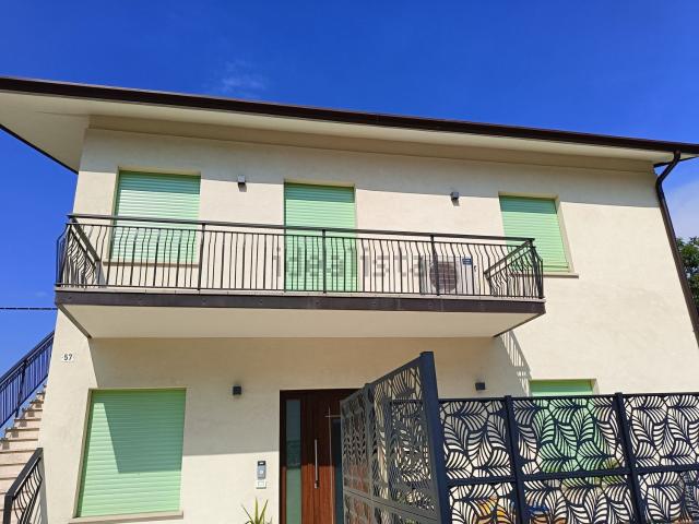 Appartamento in affitto di 56 m² in Via Lessini, 57