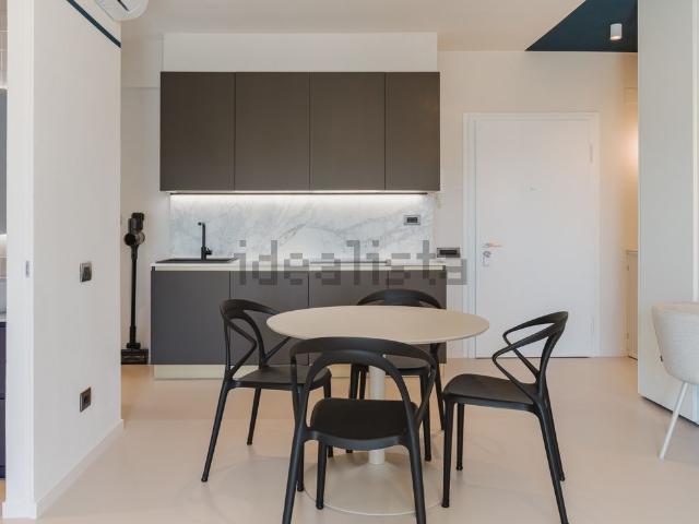 Appartamento in affitto di 56 m² in Via Lunense, 35