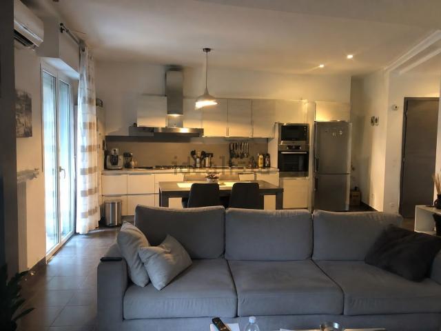 Appartamento in affitto di 58 m² in Via Trieste