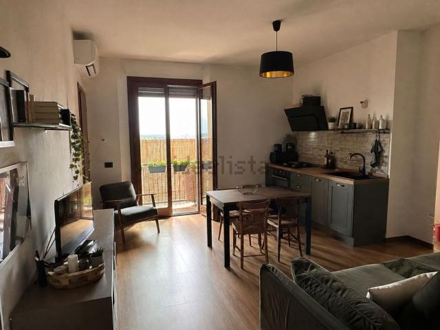 Appartamento in affitto di 58 m² in Via Appiano Bonafede
