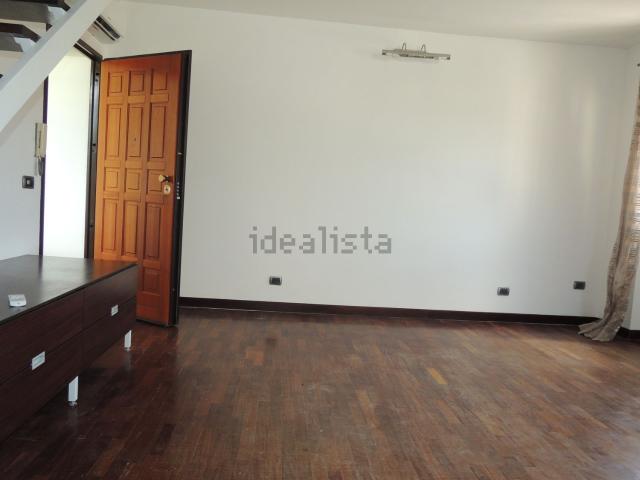Appartamento in affitto di 58 m² in Via Democrito