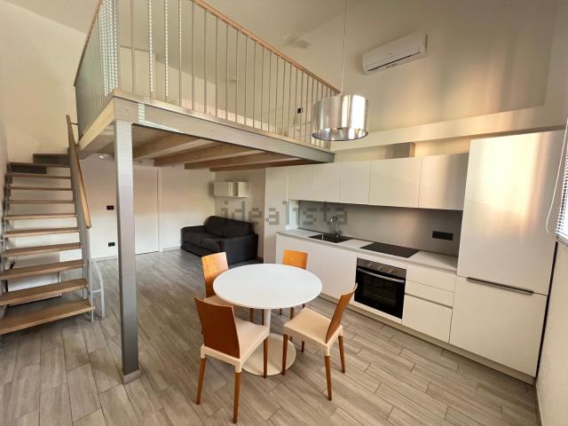 Appartamento in affitto di 58 m² in Via Emilia Ponente, 344