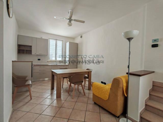 Appartamento in affitto di 59 m² in Via Umberto I, 128