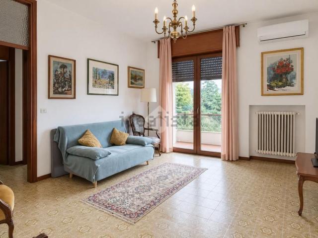 Appartamento in affitto di 63 m² in Strada del Cavalcavia, 15
