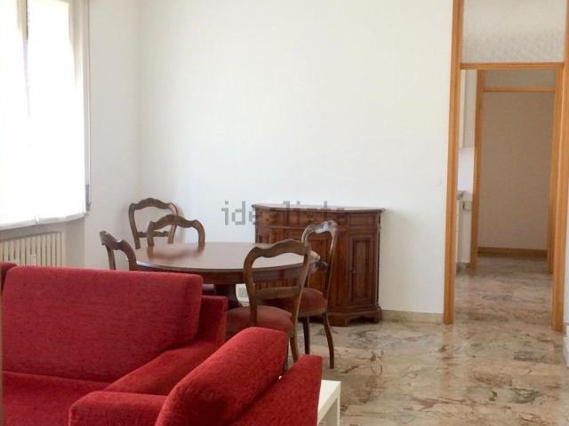 Appartamento in affitto di 63 m² in Viale della Repubblica, 2