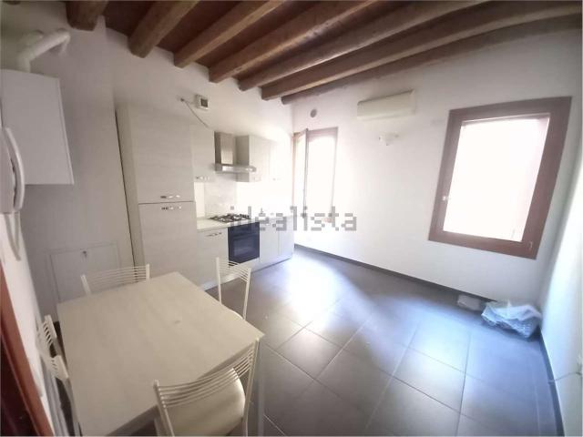 Appartamento in affitto di 60 m² in Corso Vittorio Emanuele II, 106